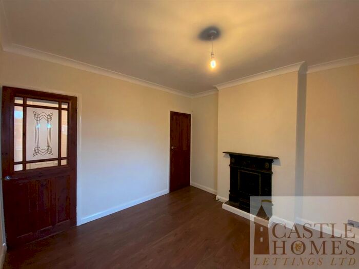 2 Bedroom End Of Terrace House To Rent In Gorleston Road, Oulton, Lowestoft, NR32