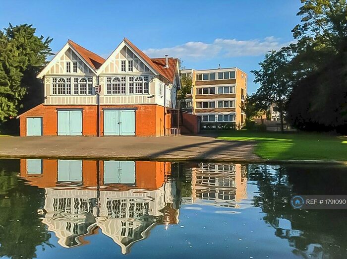 2 Bedroom Flat To Rent In Pentlands Court, Cambridge, CB4