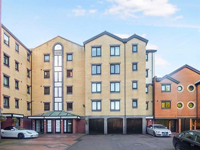 1 Bedroom Apartment For Sale In Dolphin Quay, North Shields, NE29