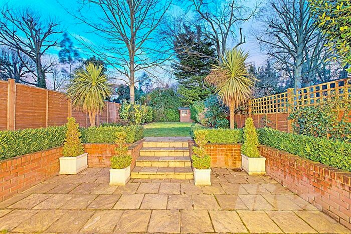 3 Bedroom Flat To Rent In Finchley Road, Hampstead, NW3