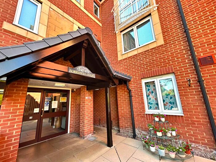2 Bedroom Retirement Property To Rent In Sorrento Court, Moseley, Birmingham, B13