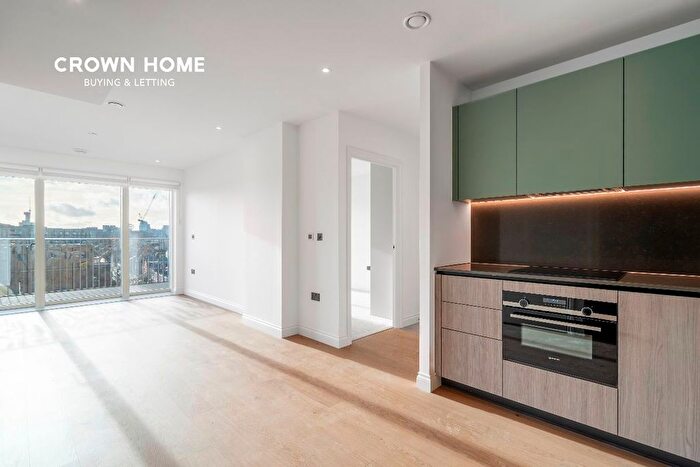 1 Bedroom Flat To Rent In Chelsea Botanica, Imperial Wharf, SW6