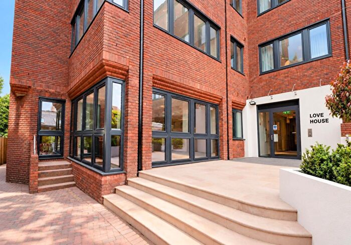 1 Bedroom Flat To Rent In Lovell House, Uxbridge, UB8