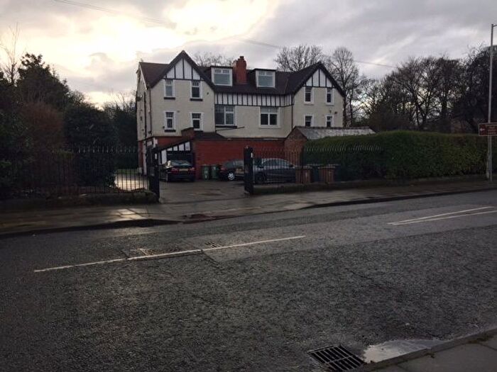 2 Bedroom Flat To Rent In Ashville Road, Birkenhead, Wirral, CH41