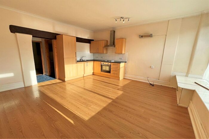 1 Bedroom Flat For Sale In Market Street, New Mills, New Mills, SK22