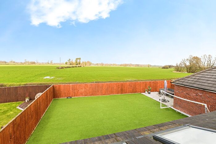 4 Bedroom Detached House For Sale In Hamlet Close, Preston, PR4