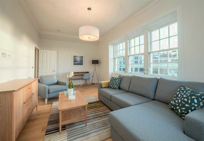 2 Bedroom Flat To Rent In Corstorphine Road, Edinburgh, EH12