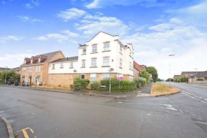 2 Bedroom Flat To Rent In Fosse Way, BA21
