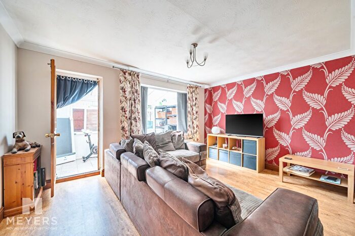 3 Bedroom End Terrace House For Sale In Jubilee Road, Wimborne, BH21