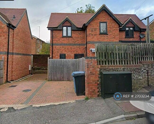 2 Bedroom Detached House To Rent In Springfield Road, Chesham, HP5