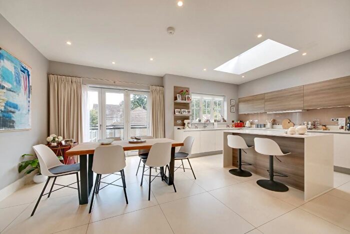 4 Bedroom Semi-detached House For Sale In Cobden Hill, Watling Street, Radlett, WD7