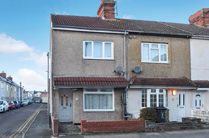 2 Bedroom End Of Terrace House To Rent In Jennings Street, SN1