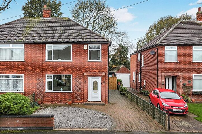 3 Bedroom Semi-Detached House For Sale In Queens Way, Cottingham, HU16