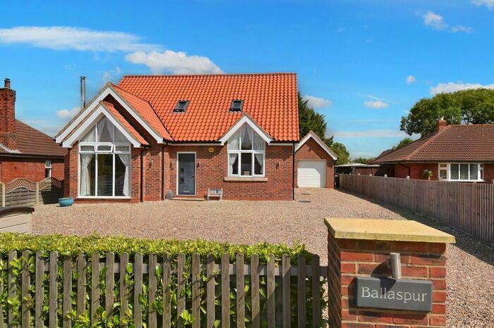 4 Bedroom Detached House For Sale In Ings Lane, Saltfleetby, Louth, LN11