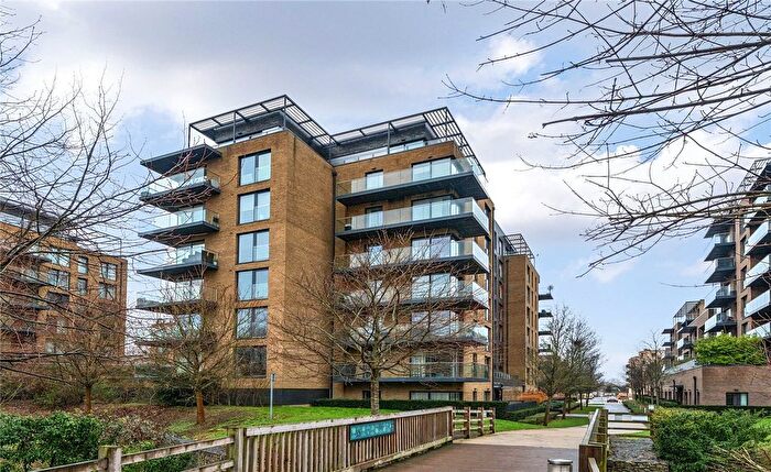 3 Bedroom Flat For Sale In Tizzard Grove, London, SE3