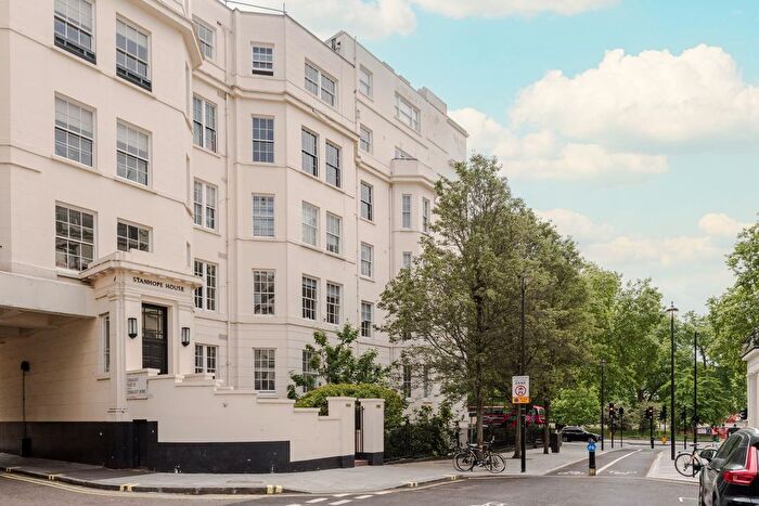 3 Bedroom Flat For Sale In Connaught Place, Paddington, London, W2