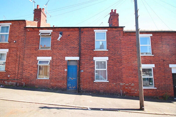 4 Bedroom Terraced House For Sale In Mcinnes Street, Lincoln, LN2