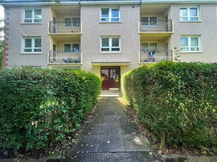 2 Bedroom Flat To Rent In Gatehouse Street, Glasgow, G32