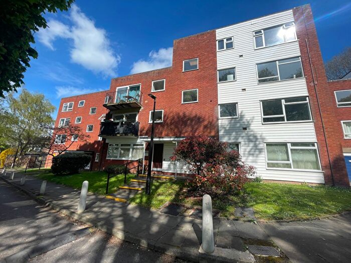 2 Bedroom Flat To Rent In Arden Place, Luton, LU2