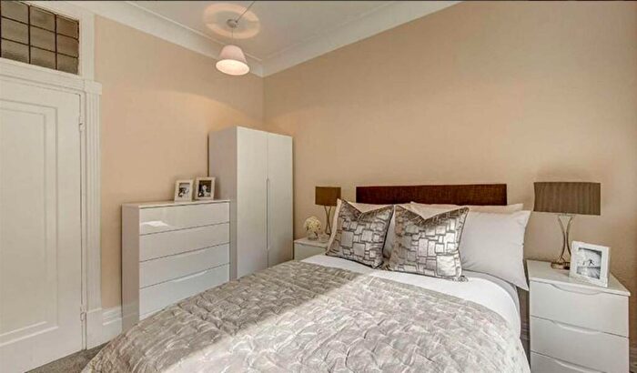 2 Bedroom Apartment To Rent In Park Road, St Johns Wood, NW8