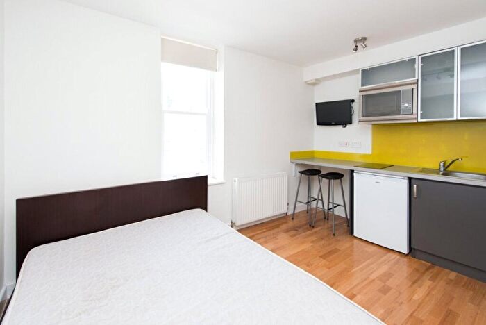 Apartment To Rent In Greenland Street, London, NW1