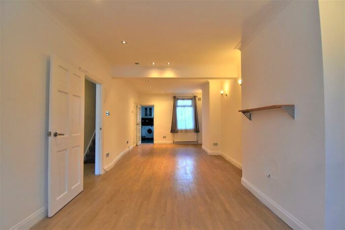 2 Bedroom Terraced House To Rent In Gordon Road Belvedere, DA17