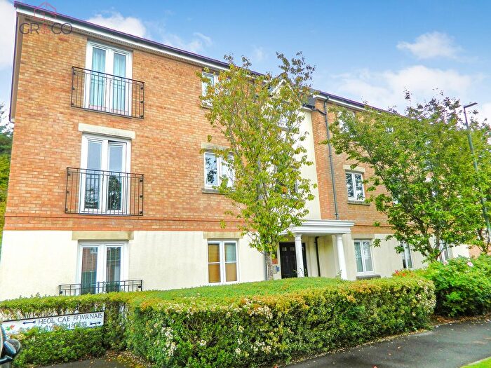 2 Bedroom Flat For Sale In Clos Gwaith Dur, Ebbw Vale, NP23