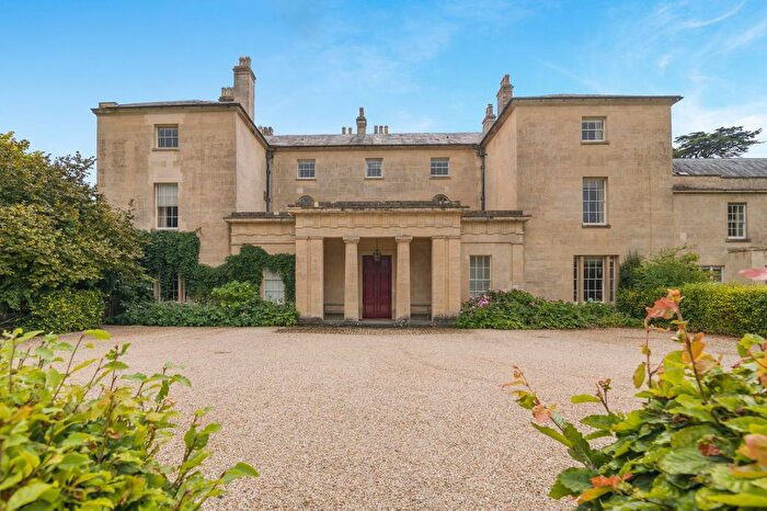 3 Bedroom Flat For Sale In Heytesbury Park, Heytesbury, Warminster, Wiltshire, BA12