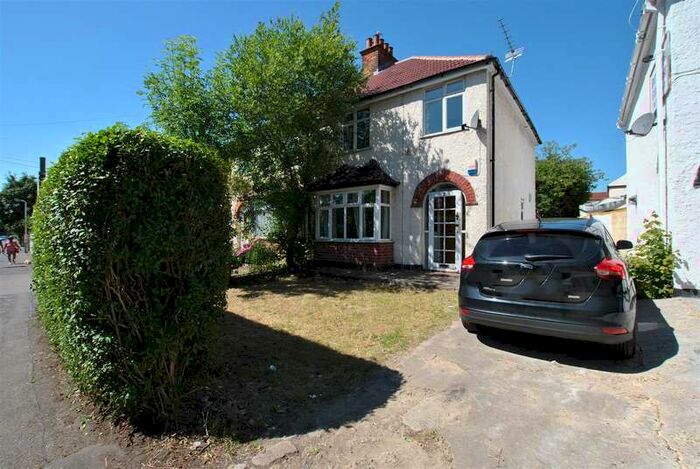 4 Bedroom Semi-Detached House To Rent In Cleveland Road, Uxbridge, UB8