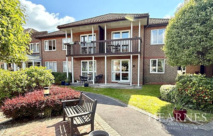 1 Bedroom Property For Sale In Fernlea Avenue, Ferndown, BH22