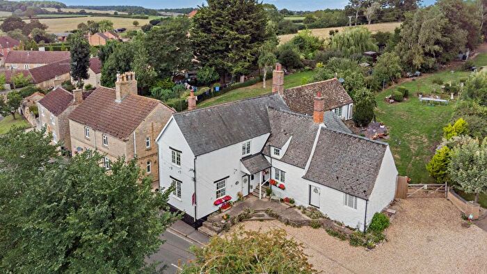 5 Bedroom Character Property For Sale In Main St, Toft, Bourne, PE10
