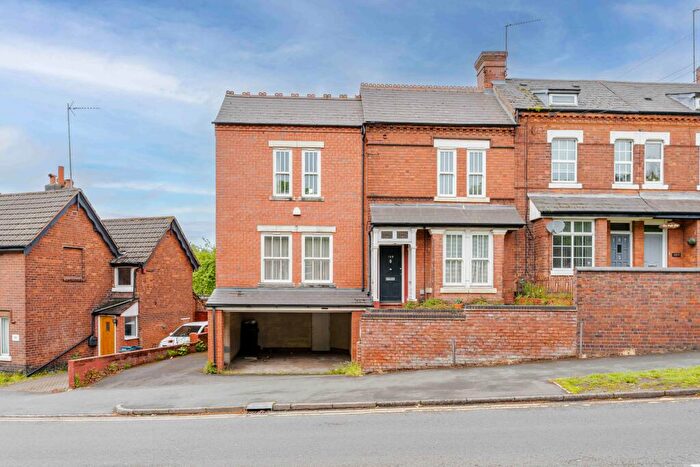 4 Bedroom Flat To Rent In Metchley Lane, B17