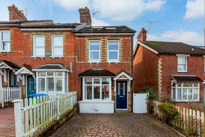 3 Bedroom Terraced House To Rent In Quakers Hall Lane, Sevenoaks, TN13