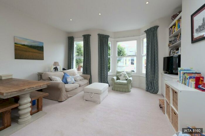 2 Bedroom Maisonette To Rent In Winsham Grove, London, SW11