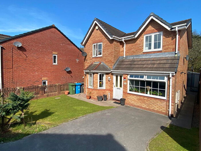 3 Bedroom Detached House For Sale In Woolmore Aevnue, Coldhurst, Oldham, OL1