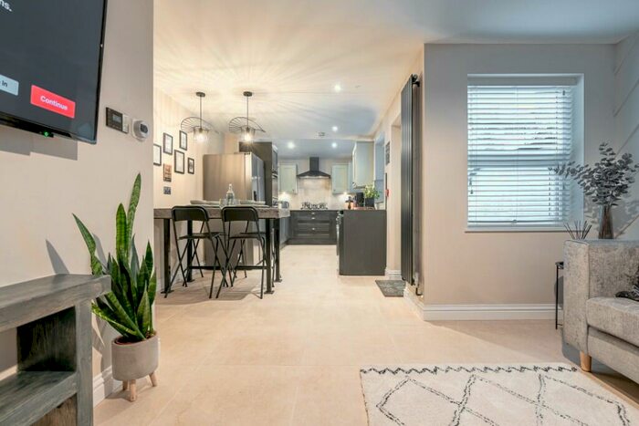 6 Bedroom House To Rent In Adelaide Road, Liverpool, Kensington Fields, - Available /, L7