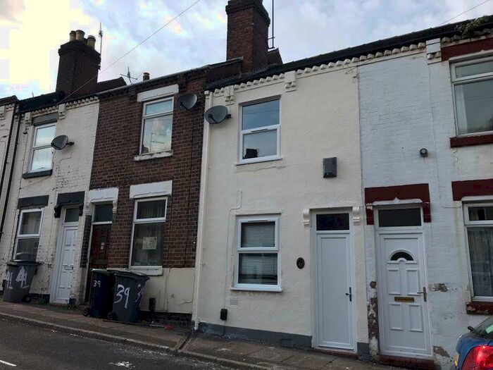 2 Bedroom Terraced House To Rent In Lewis Street, Stoke-On-Trent, ST4
