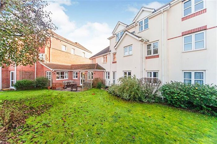 1 Bedroom Flat To Rent In Orcombe Court, Exmouth, EX8