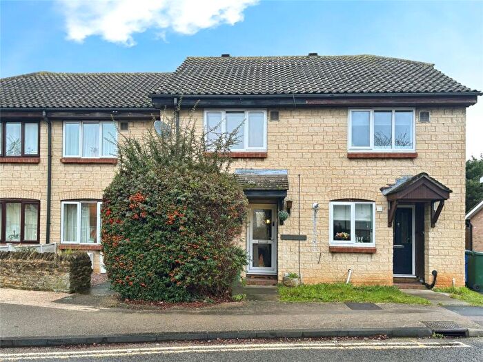 2 Bedroom Terraced House For Sale In Roman Way, Bicester, OX26