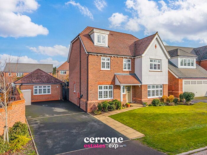 6 Bedroom Detached House For Sale In Engine Close, Astonfields, Bromsgrove, B60
