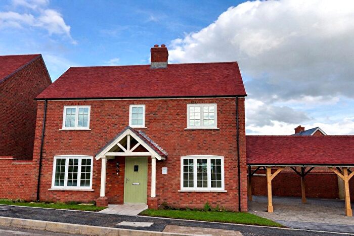 3 Bedroom Detached House For Sale In The Brooks, Clayhill Road, Burghfield Common, Reading, RG7