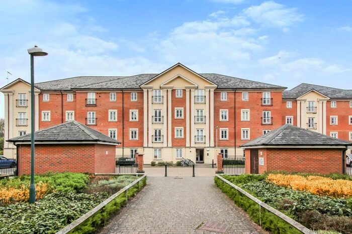 2 Bedroom Apartment To Rent In Brunel Crescent, Swindon, SN2