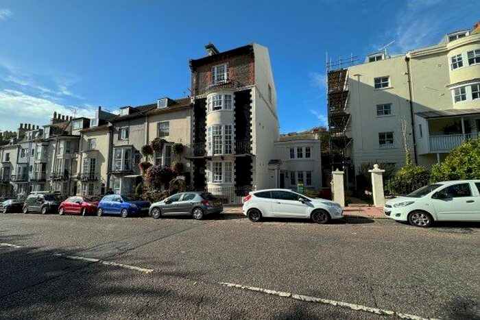 Studio To Rent In Upper Rock Gardens, Brighton, BN2