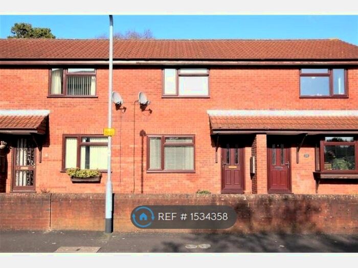 2 Bedroom Terraced House To Rent In Capes Close, Bridgwater, TA6