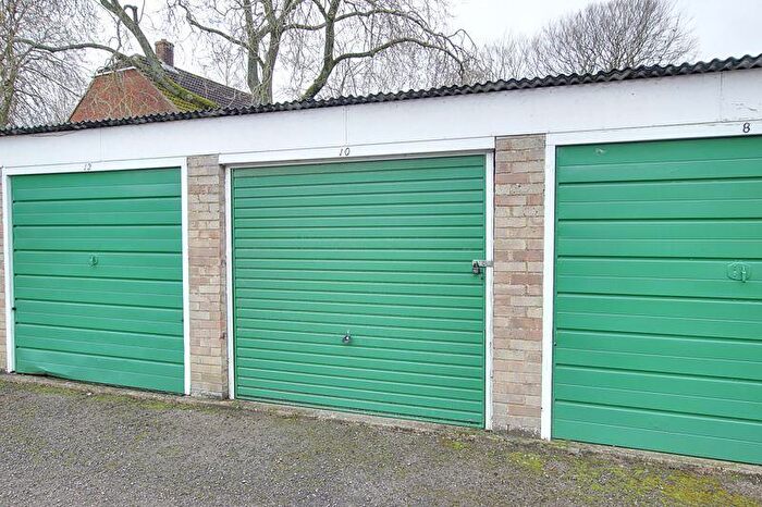1 Bedroom Flat To Rent In Downlands Road, Devizes, SN10