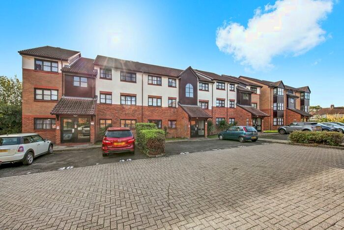 1 Bedroom Flat To Rent In Conifer Way, Wembley, HA0