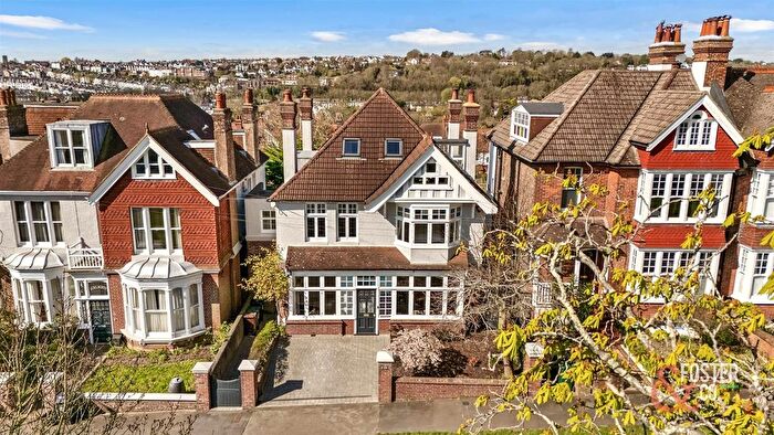 6 Bedroom Detached House For Sale In Surrenden Road, Brighton, BN1