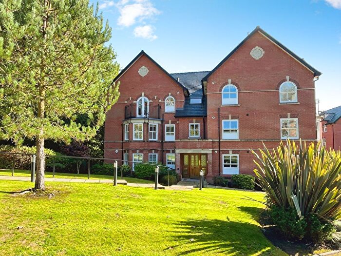 2 Bedroom Flat For Sale In Clevelands Drive, Heaton, BL1