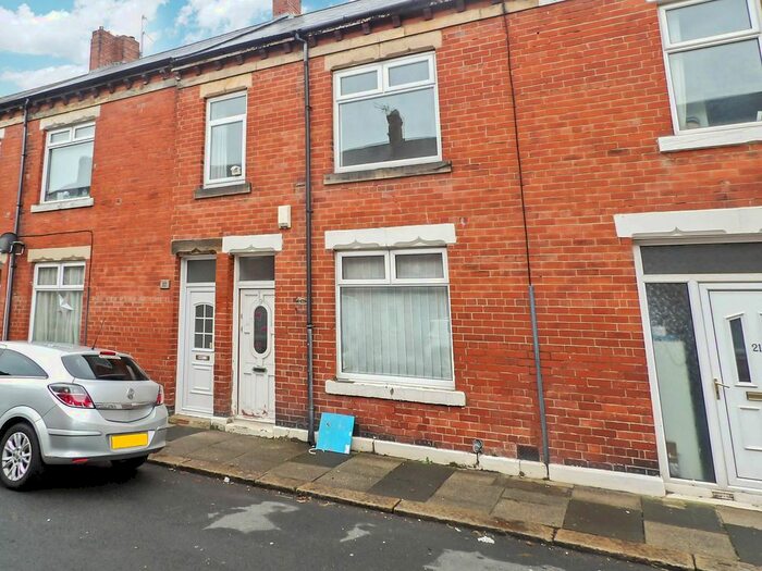 3 Bedroom Flat To Rent In Grey Street, Wallsend NE28