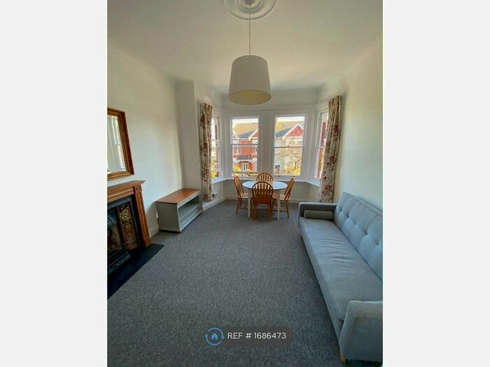 1 Bedroom Flat To Rent In Christchurch Road, Worthing, BN11